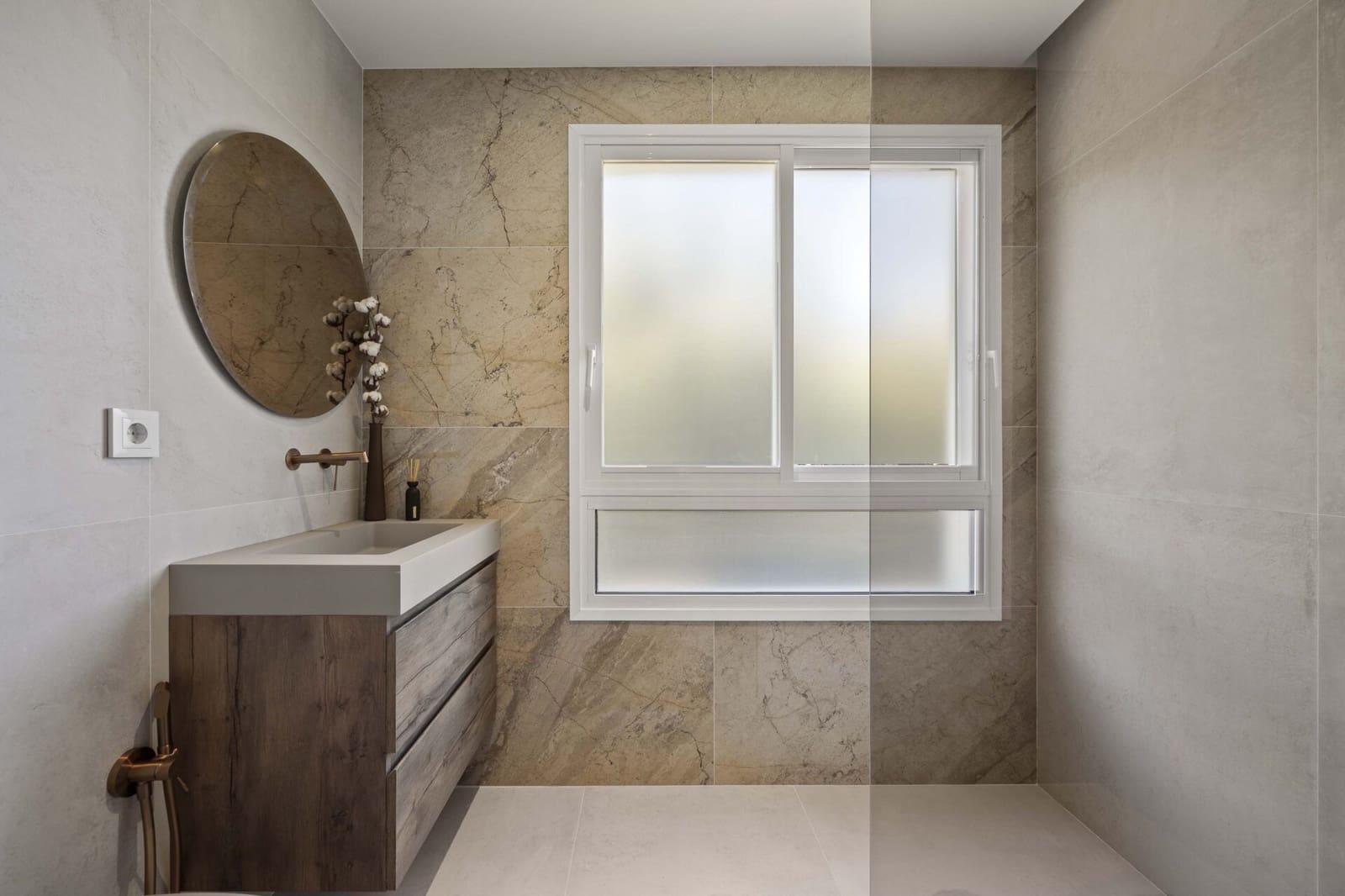 3 bedroom Apartment for sale in La Quinta - € 890,000 (Ref: 8972045)