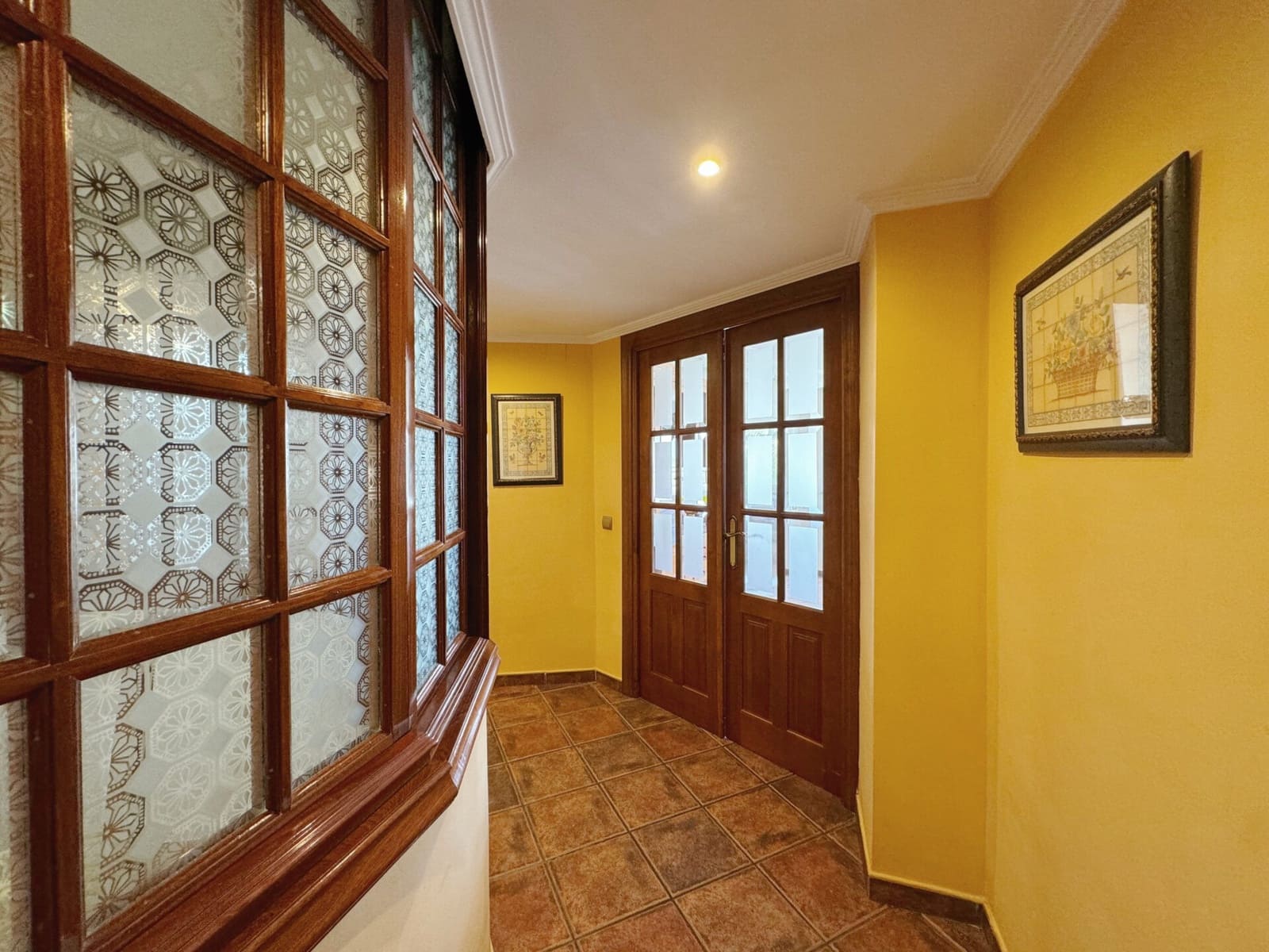 3 bedroom Apartment for sale in Estepona - € 415,000 (Ref: 8985775)