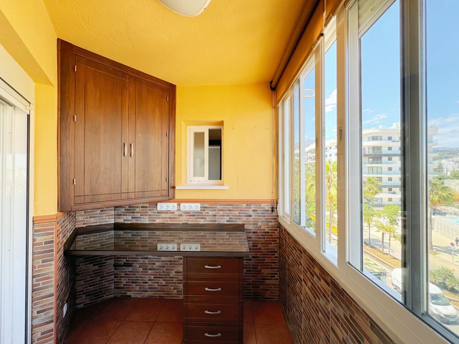 3 bedroom Apartment for sale in Estepona - € 415,000 (Ref: 8985775)