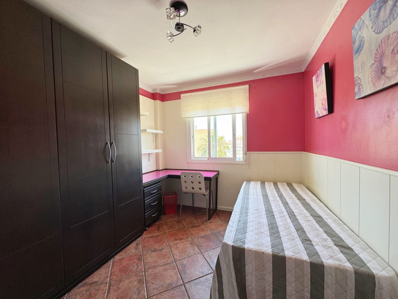 3 bedroom Apartment for sale in Estepona - € 415,000 (Ref: 8985775)