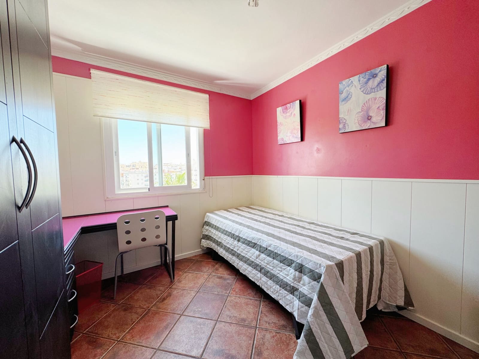 3 bedroom Apartment for sale in Estepona - € 415,000 (Ref: 8985775)