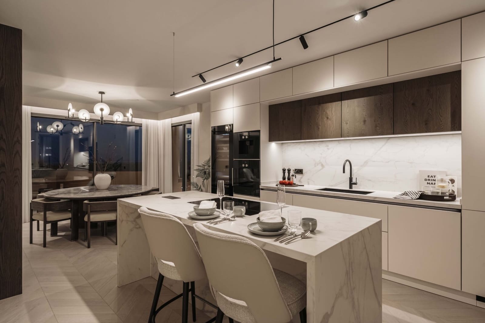 4 bedroom Apartment for sale in Nueva Andalucia with pool - € 2,750,000 (Ref: 8998825)