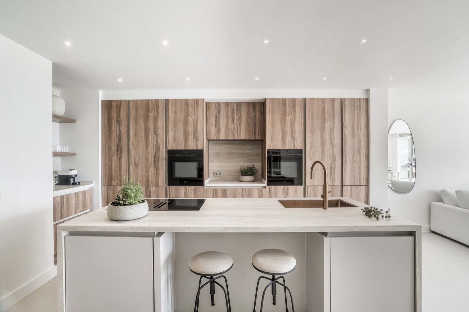 3 bedroom Apartment for sale in Nueva Andalucia with pool - € 1,125,000 (Ref: 9001194)