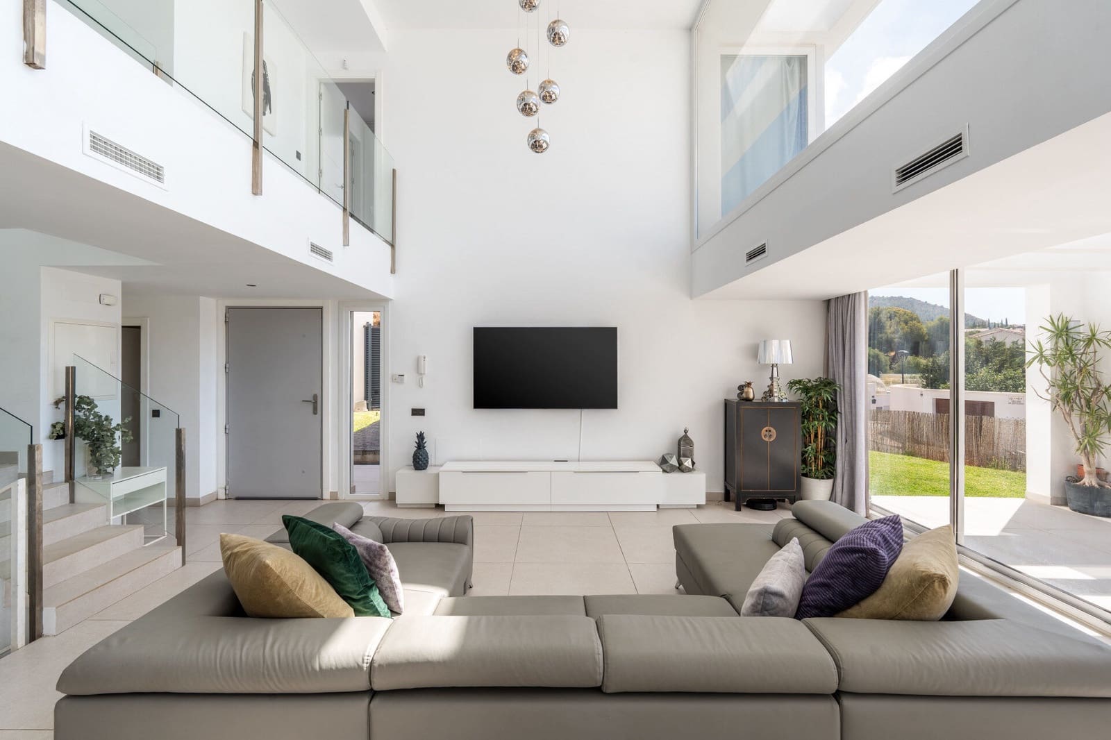 4 soveværelse Villa til salg i Mijas Costa med swimmingpool - € 1.450.000 (Ref: 9003257)