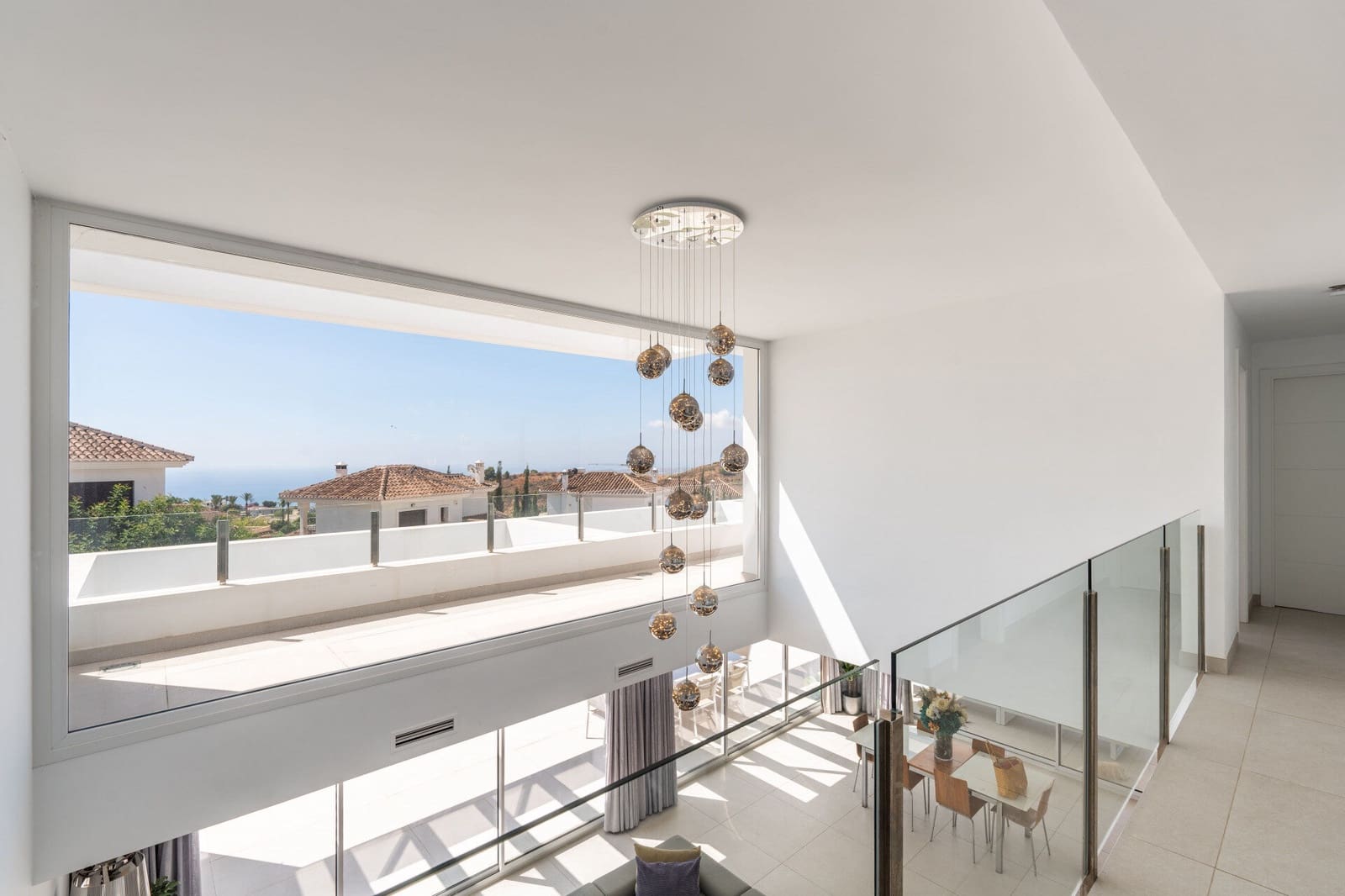 4 soveværelse Villa til salg i Mijas Costa med swimmingpool - € 1.450.000 (Ref: 9003257)