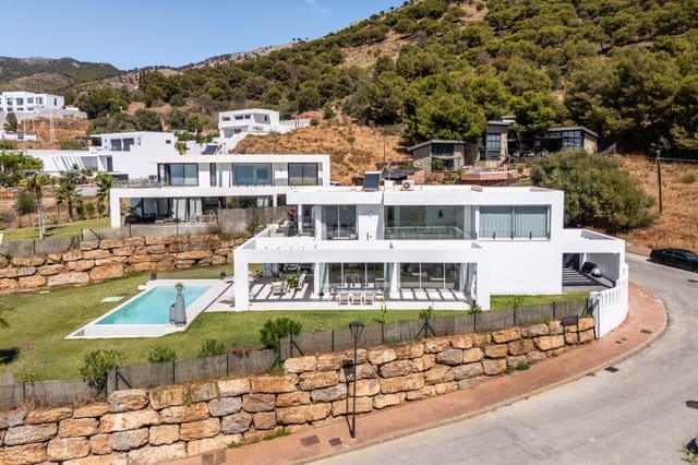 4 soveværelse Villa til salg i Mijas Costa, Mijas med swimmingpool - € 1.450.000 (Ref: 9003257)
