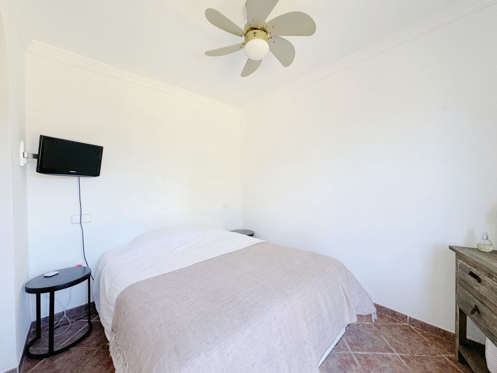 3 soveværelse Villa til salg i Manilva med swimmingpool - € 2.995.000 (Ref: 9003258)