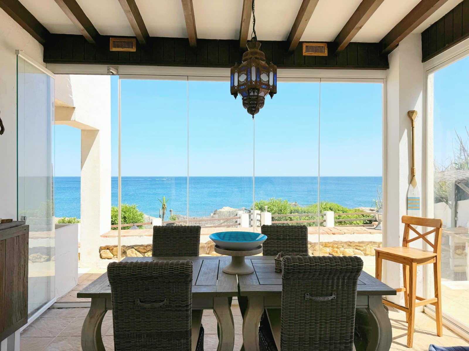 3 soveværelse Villa til salg i Manilva med swimmingpool - € 2.995.000 (Ref: 9003258)