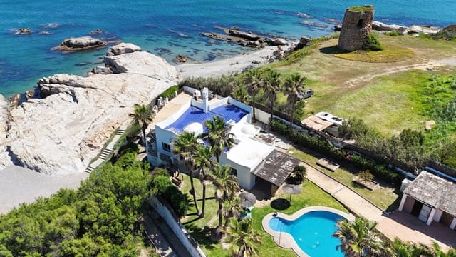 3 camera da letto Villa in vendita in Manilva con piscina - 2.995.000 € (Rif: 9003258)