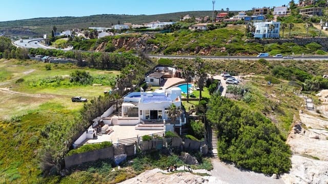 3 camera da letto Villa in vendita in Manilva con piscina - 2.995.000 € (Rif: 9003258)