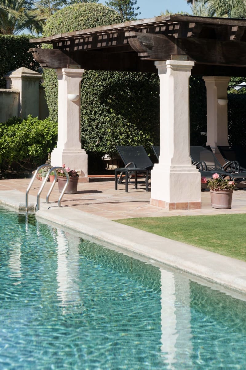 7 soverom Villa til salgs i Los Monteros med svømmebasseng garasje - € 10 955 000 (Ref: 9012144)