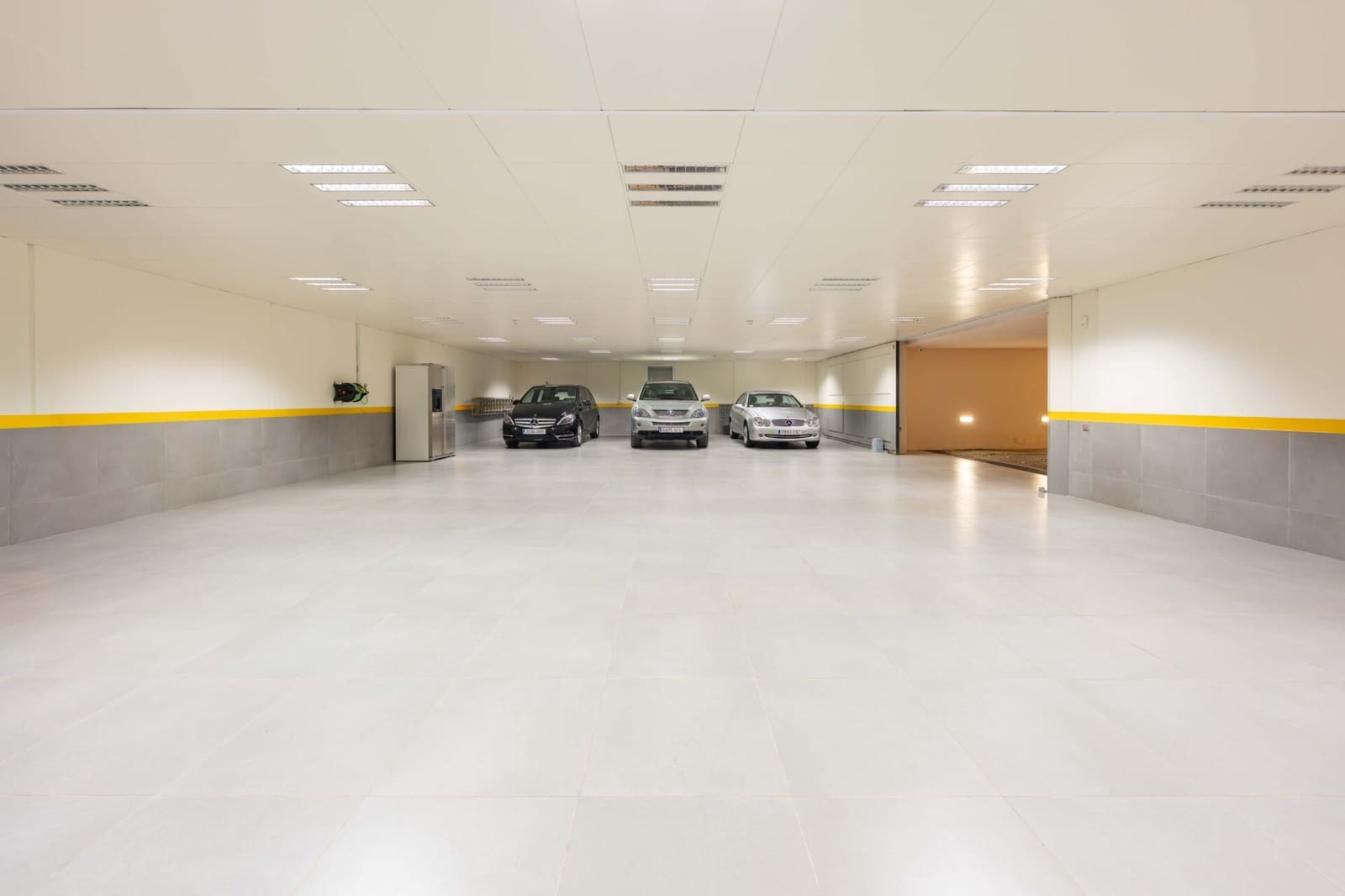 7 soverom Villa til salgs i Los Monteros med svømmebasseng garasje - € 10 955 000 (Ref: 9012144)