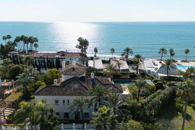 7 sypialnia Willa na sprzedaż w Los Monteros, Marbella z basenem garażem - 10 955 000 € (Ref: 9012144)