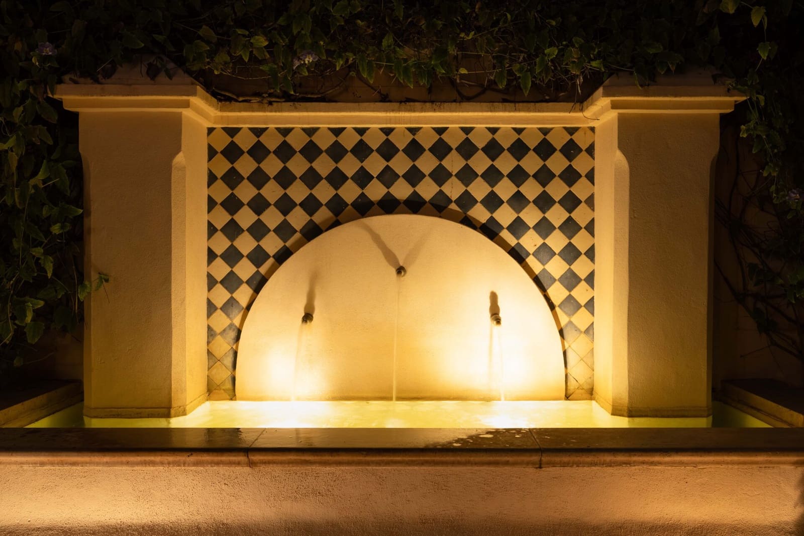 7 soverom Villa til salgs i Los Monteros med svømmebasseng garasje - € 10 955 000 (Ref: 9012144)