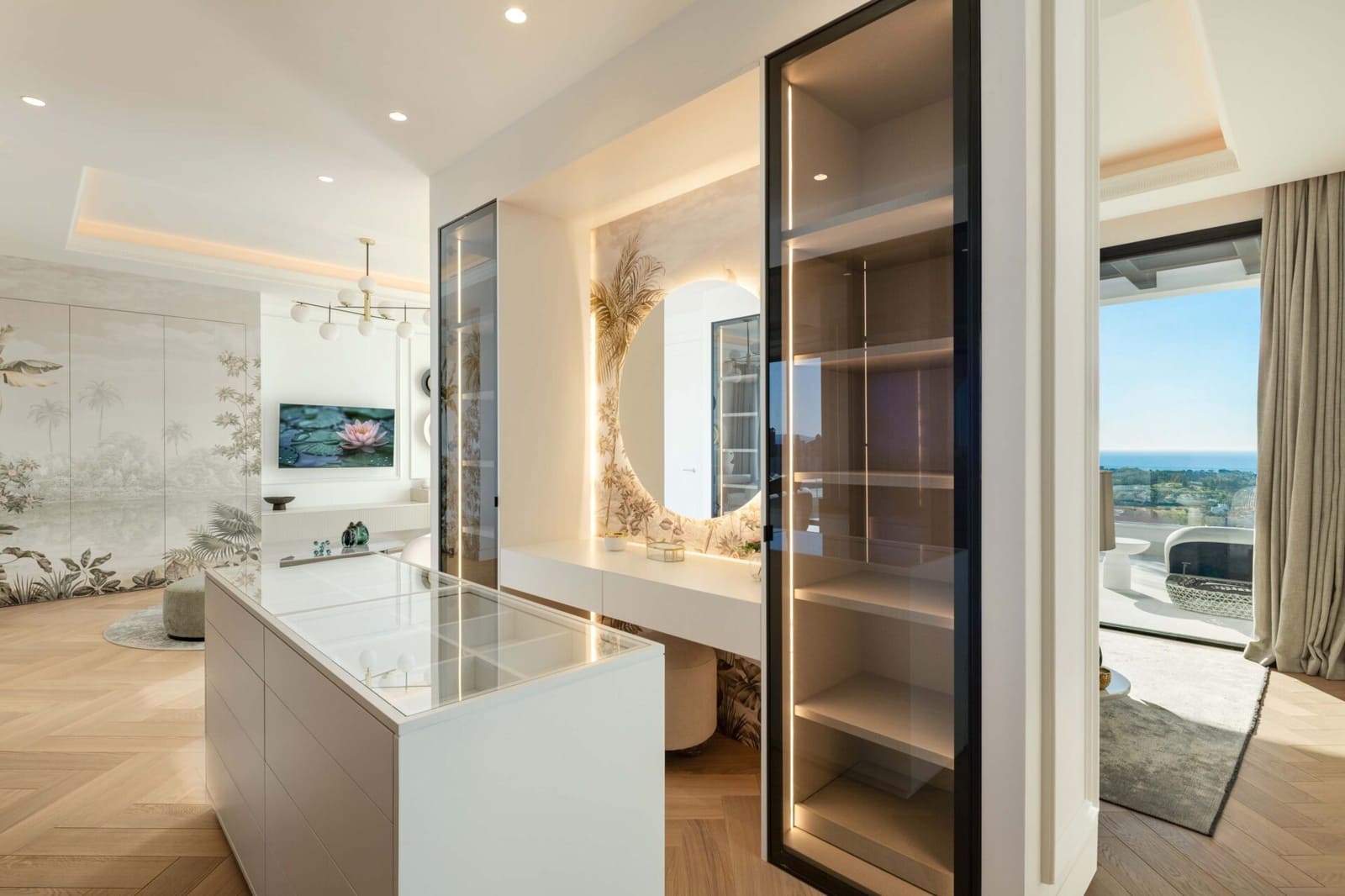 7 soverom Villa til salgs i Monte Halcones med svømmebasseng garasje - € 9 600 000 (Ref: 9017161)