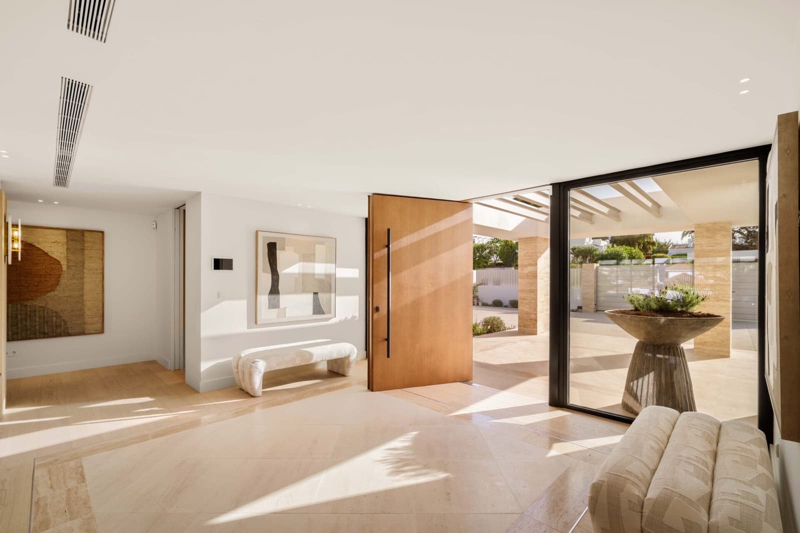 6 makuuhuone Huvila myytävänä paikassa Nueva Andalucia mukana uima-altaan 
autotalli - 8 650 000 € (Ref: 9023640)