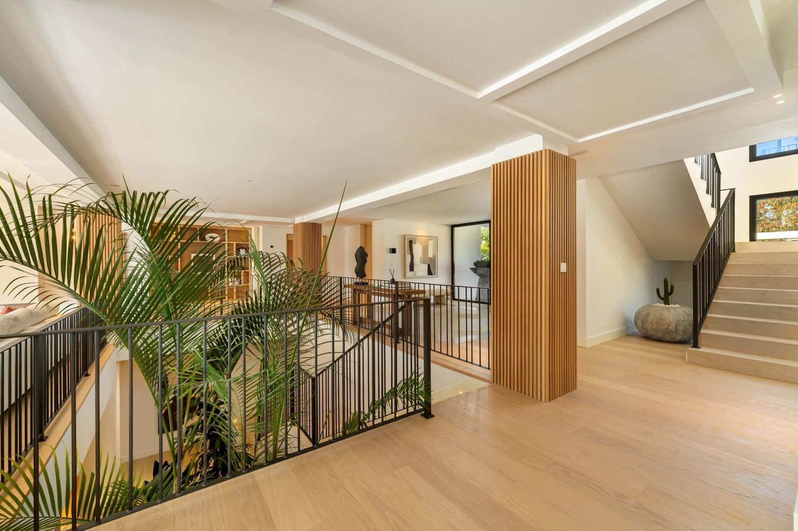 6 makuuhuone Huvila myytävänä paikassa Nueva Andalucia mukana uima-altaan 
autotalli - 8 650 000 € (Ref: 9023640)