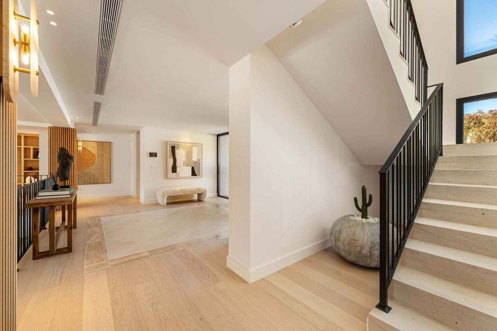 6 makuuhuone Huvila myytävänä paikassa Nueva Andalucia mukana uima-altaan 
autotalli - 8 650 000 € (Ref: 9023640)