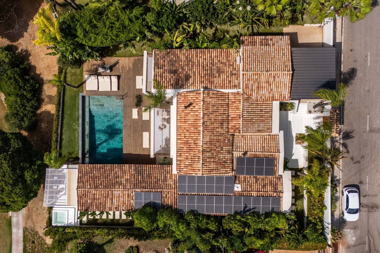 5 quarto Moradia para venda em Nueva Andalucia com piscina - 5 895 000 € (Ref: 9034326)