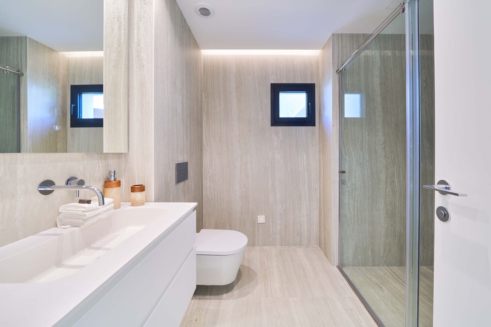 2 bedroom Apartment for sale in New Golden Mile with pool garage - € 995,000 (Ref: 9085132)