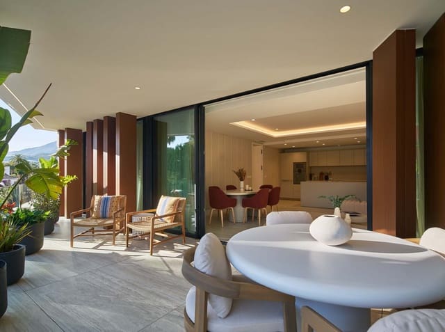 2 soverom Leilighet til salgs i New Golden Mile, Estepona med svømmebasseng garasje - € 995 000 (Ref: 9085132)