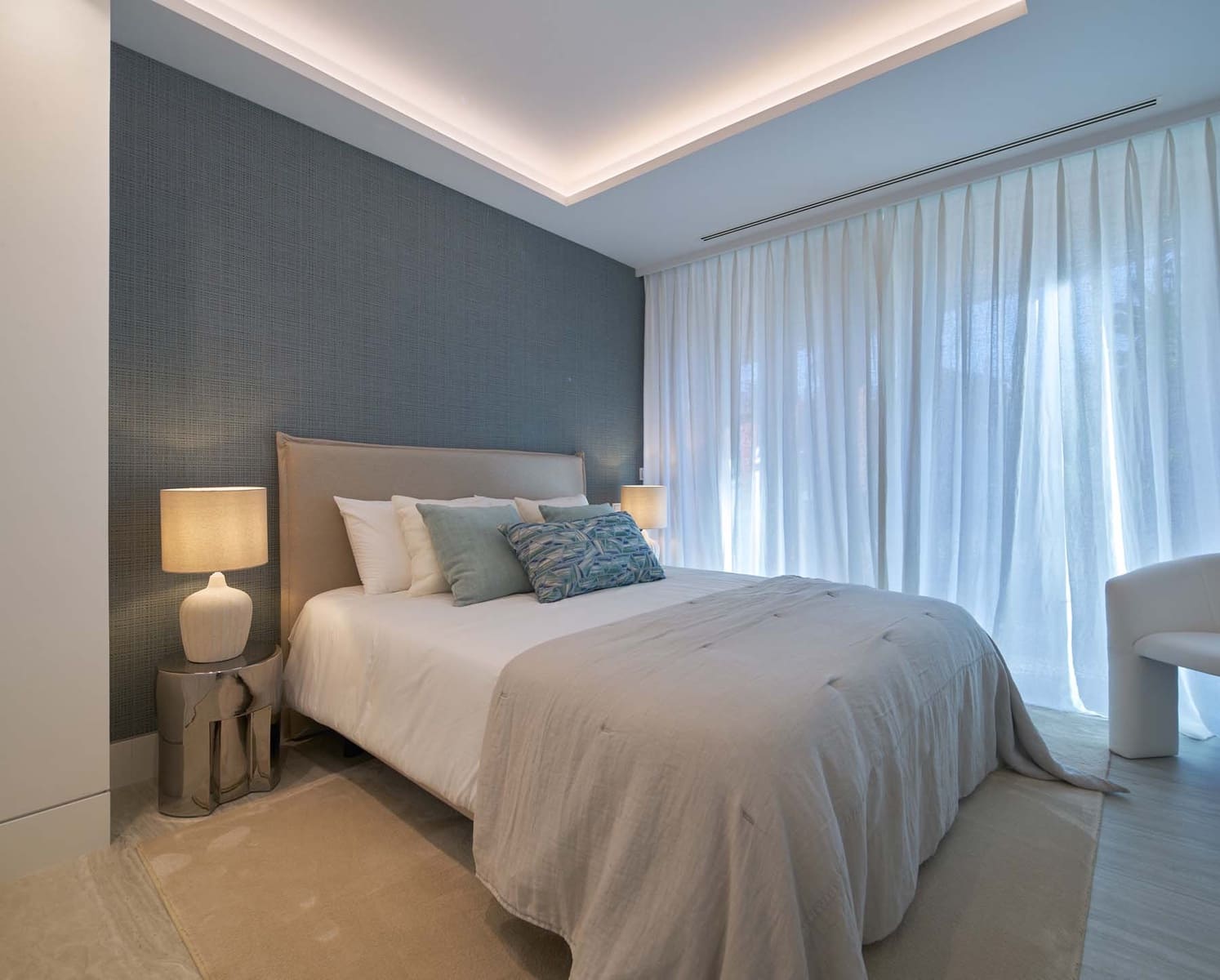 2 bedroom Apartment for sale in New Golden Mile with pool garage - € 995,000 (Ref: 9085132)