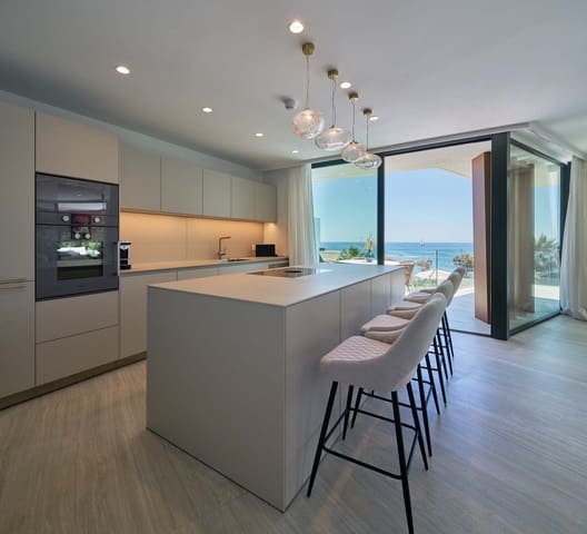 3 bedroom Apartment for sale in New Golden Mile, Estepona with pool garage - € 2,950,000 (Ref: 9085133)