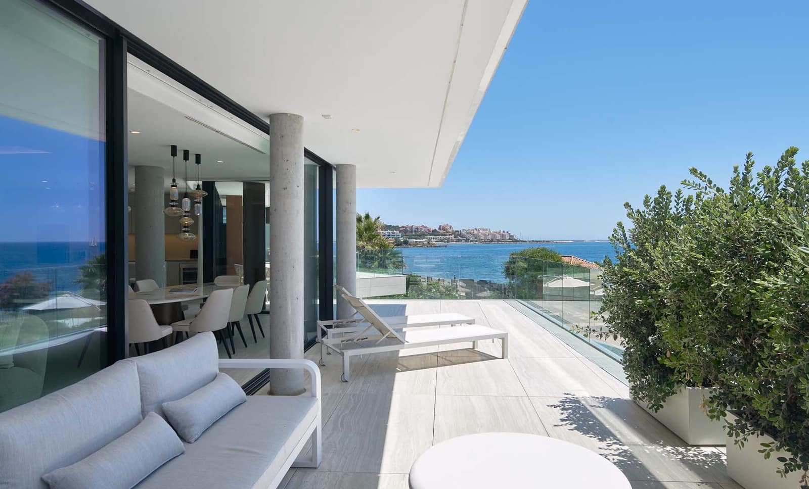 3 bedroom Apartment for sale in New Golden Mile with pool garage - € 2,950,000 (Ref: 9085133)