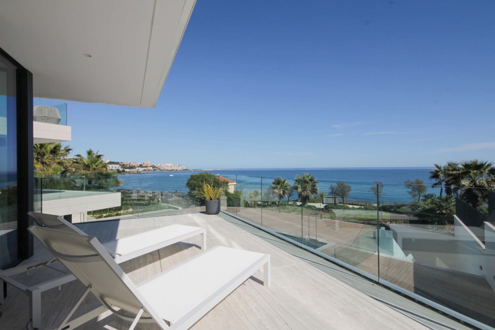 3 bedroom Apartment for sale in New Golden Mile with pool garage - € 2,950,000 (Ref: 9085133)