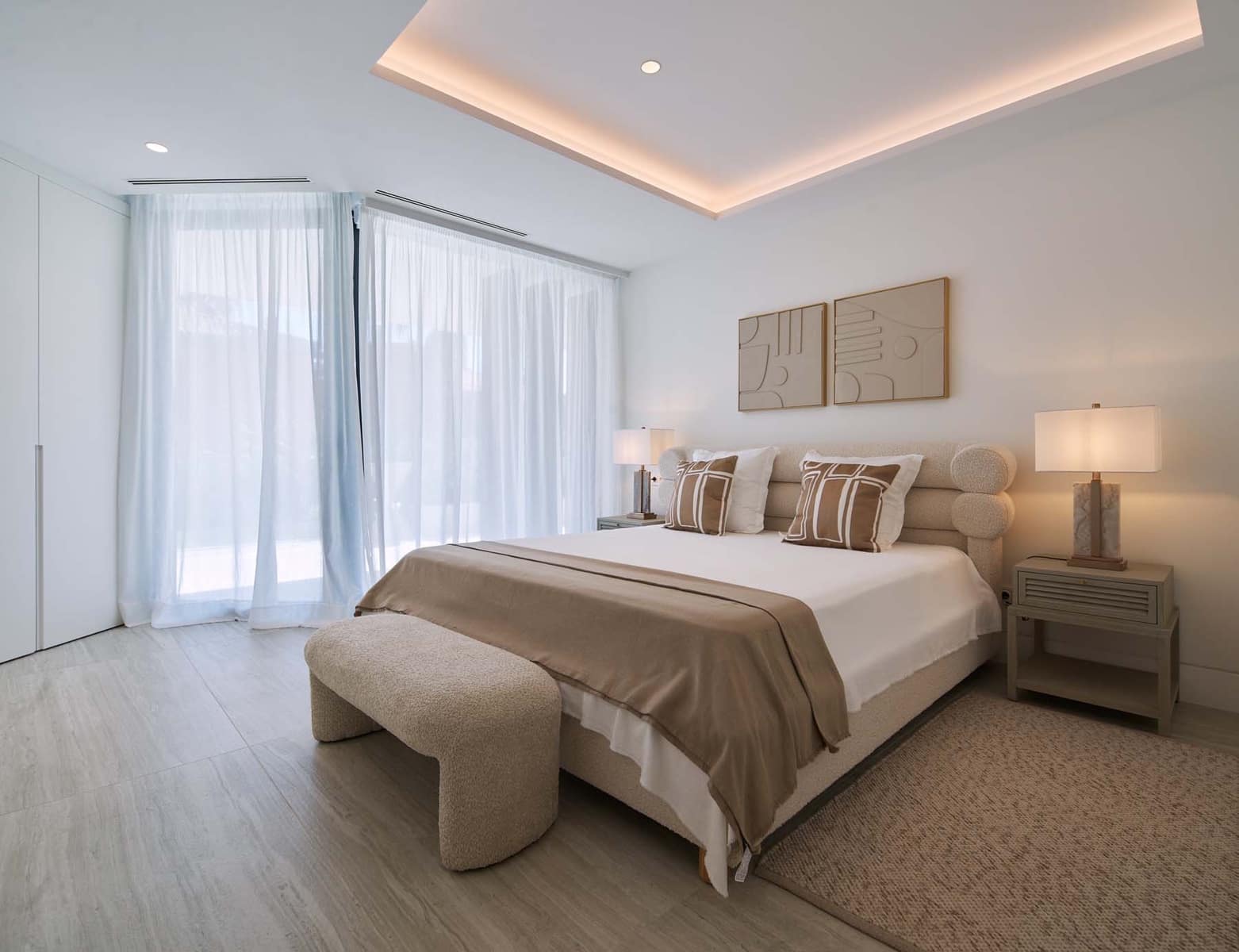 3 bedroom Apartment for sale in New Golden Mile with pool garage - € 2,950,000 (Ref: 9085133)