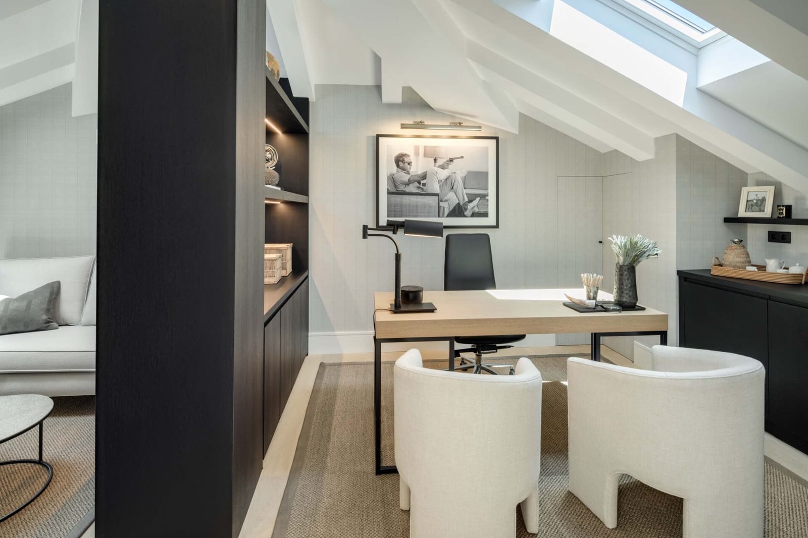 7 slaapkamer Villa te koop in Nueva Andalucia met zwembad garage - € 19.500.000 (Ref: 9095135)