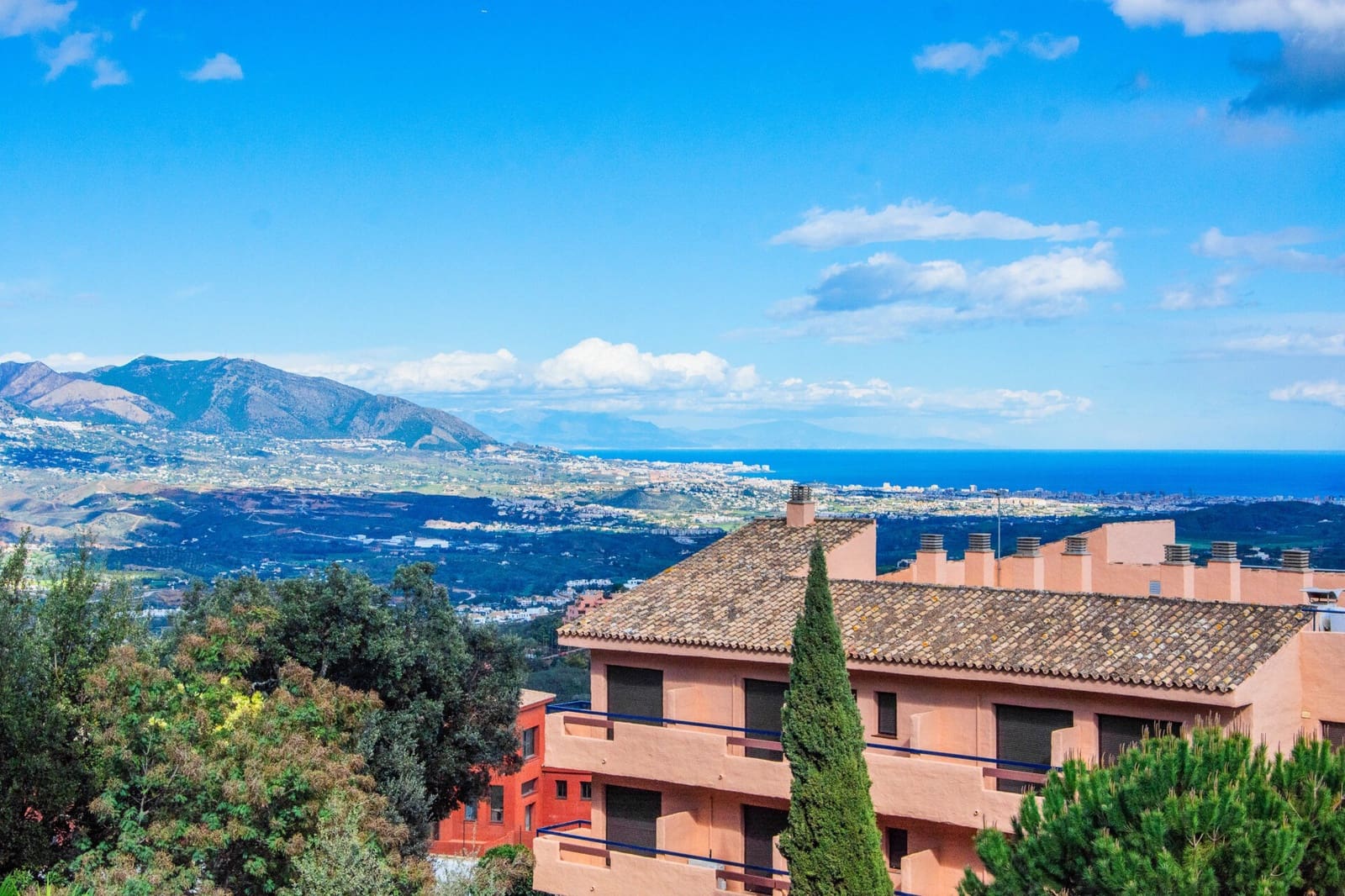 3 makuuhuone Huoneisto myytävänä paikassa Marbella mukana 
autotalli - 950 000 € (Ref: 9098968)