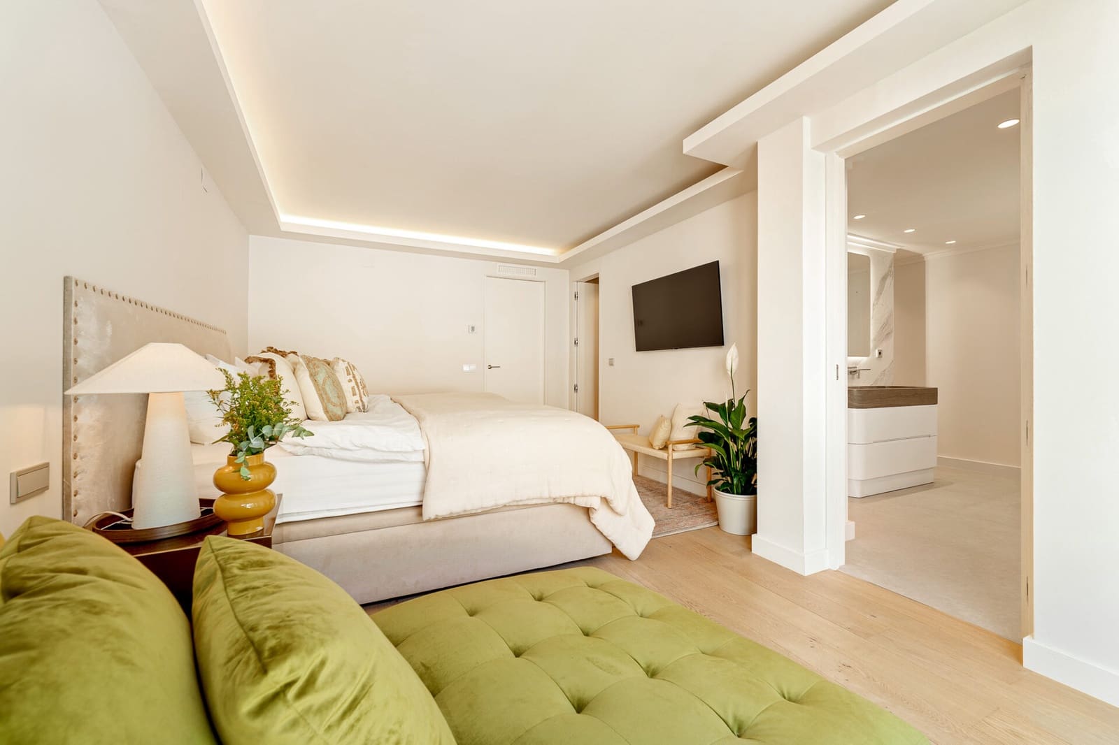 4 soveværelse Byhus til salg i Golden Mile - € 2.895.000 (Ref: 9108559)