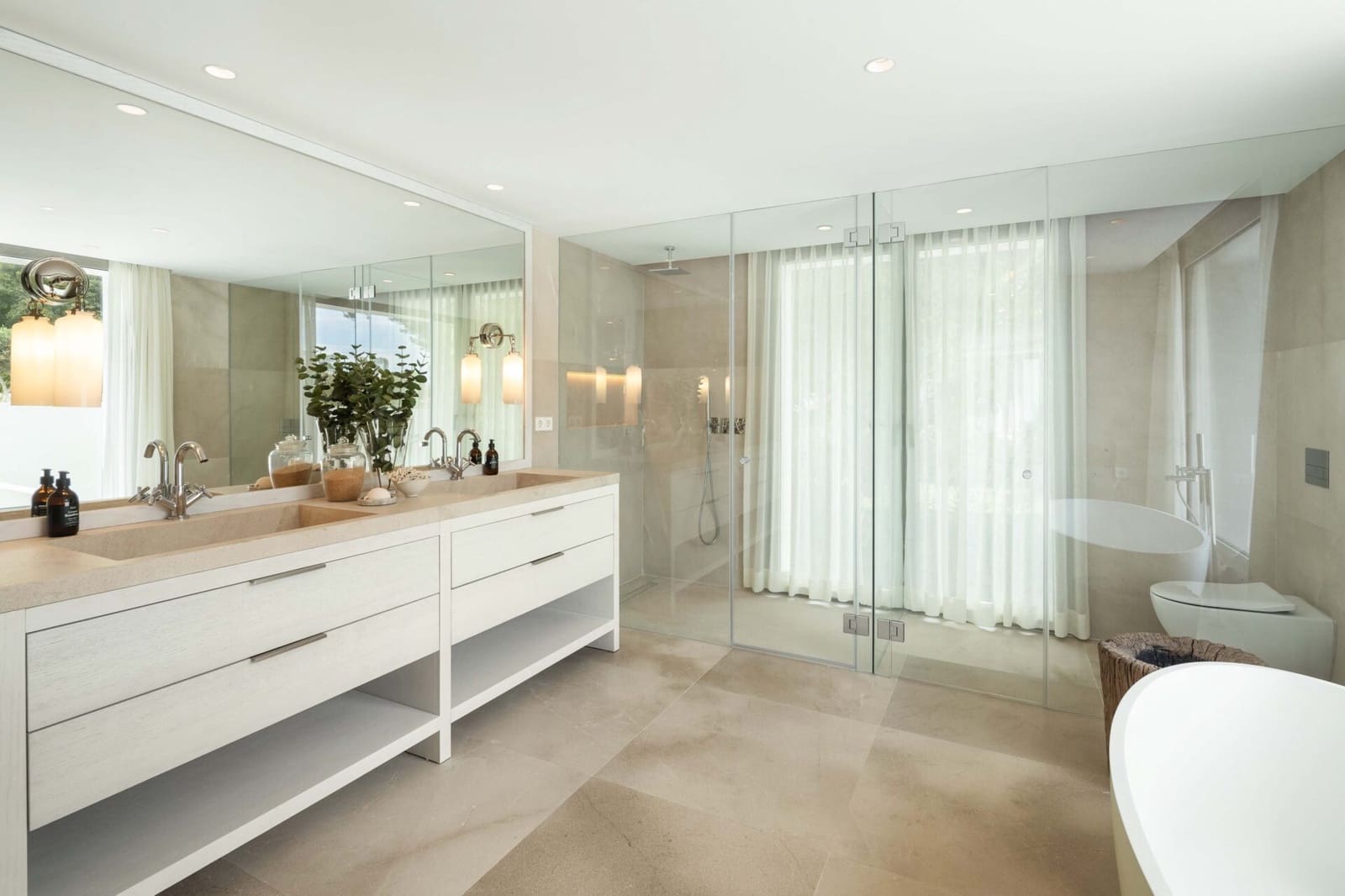 6 soverom Villa til salgs i Golden Mile med svømmebasseng garasje - € 8 950 000 (Ref: 9108560)