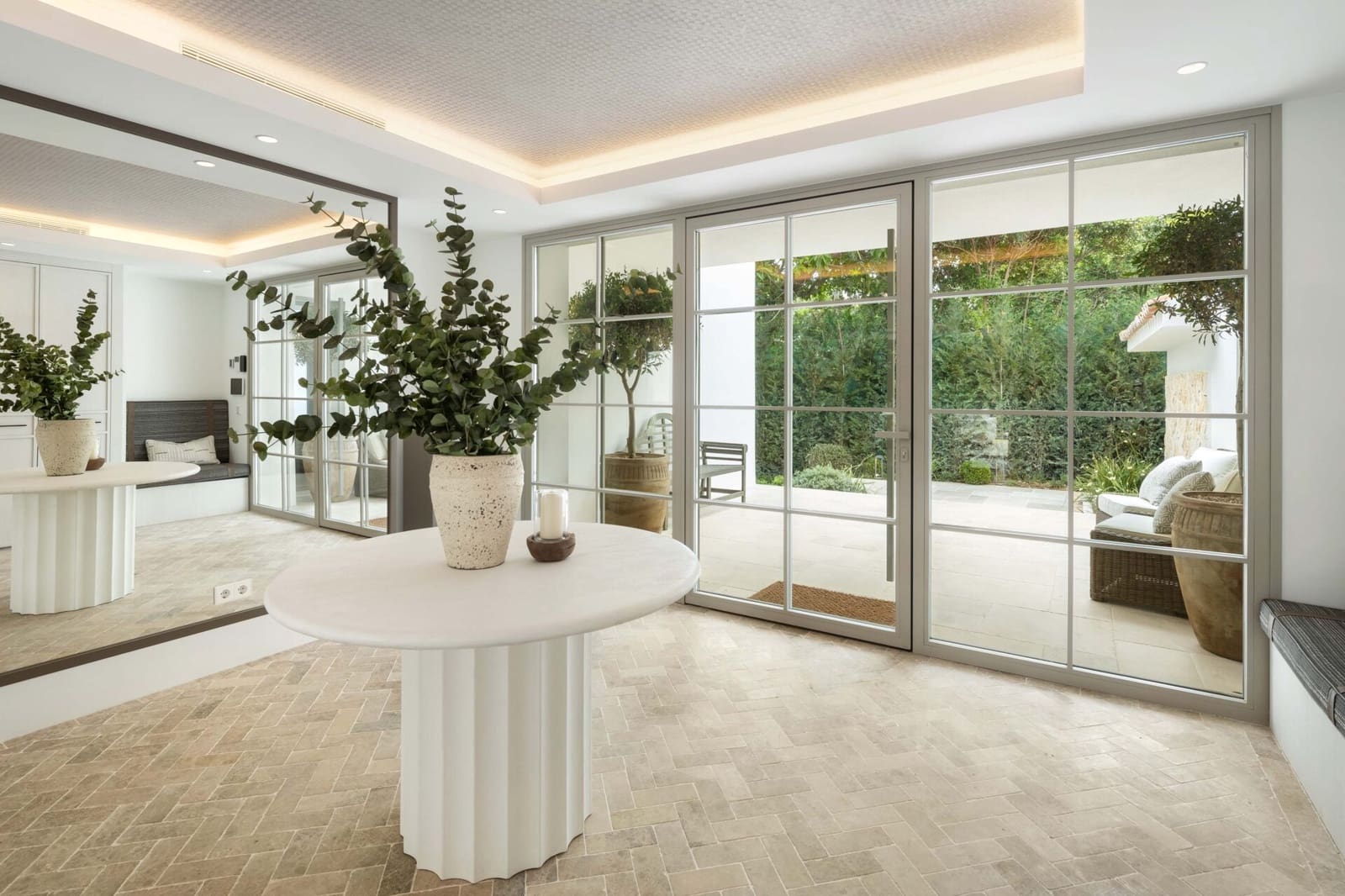 6 soverom Villa til salgs i Golden Mile med svømmebasseng garasje - € 8 950 000 (Ref: 9108560)