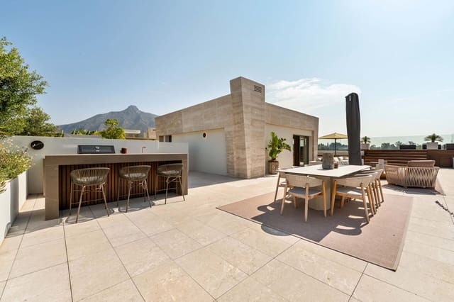 4 sypialnia Penthouse na sprzedaż w Sierra Blanca, Marbella z basenem garażem - 11 900 000 € (Ref: 9110142)