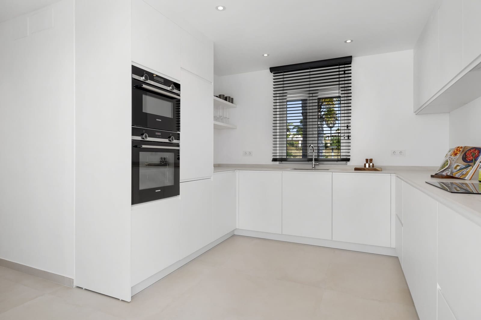 4 soverom Villa til salgs i Casares med svømmebasseng garasje - € 1 750 000 (Ref: 9112213)