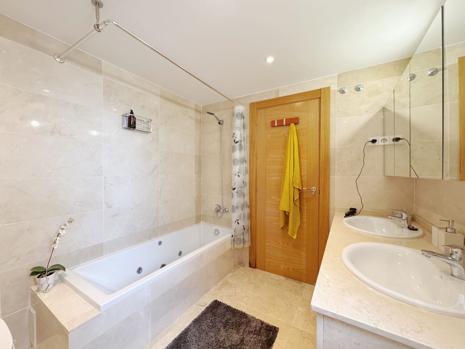 3 sypialnia Apartament na sprzedaż w La Mairena z basenem garażem - 459 000 € (Ref: 9115969)