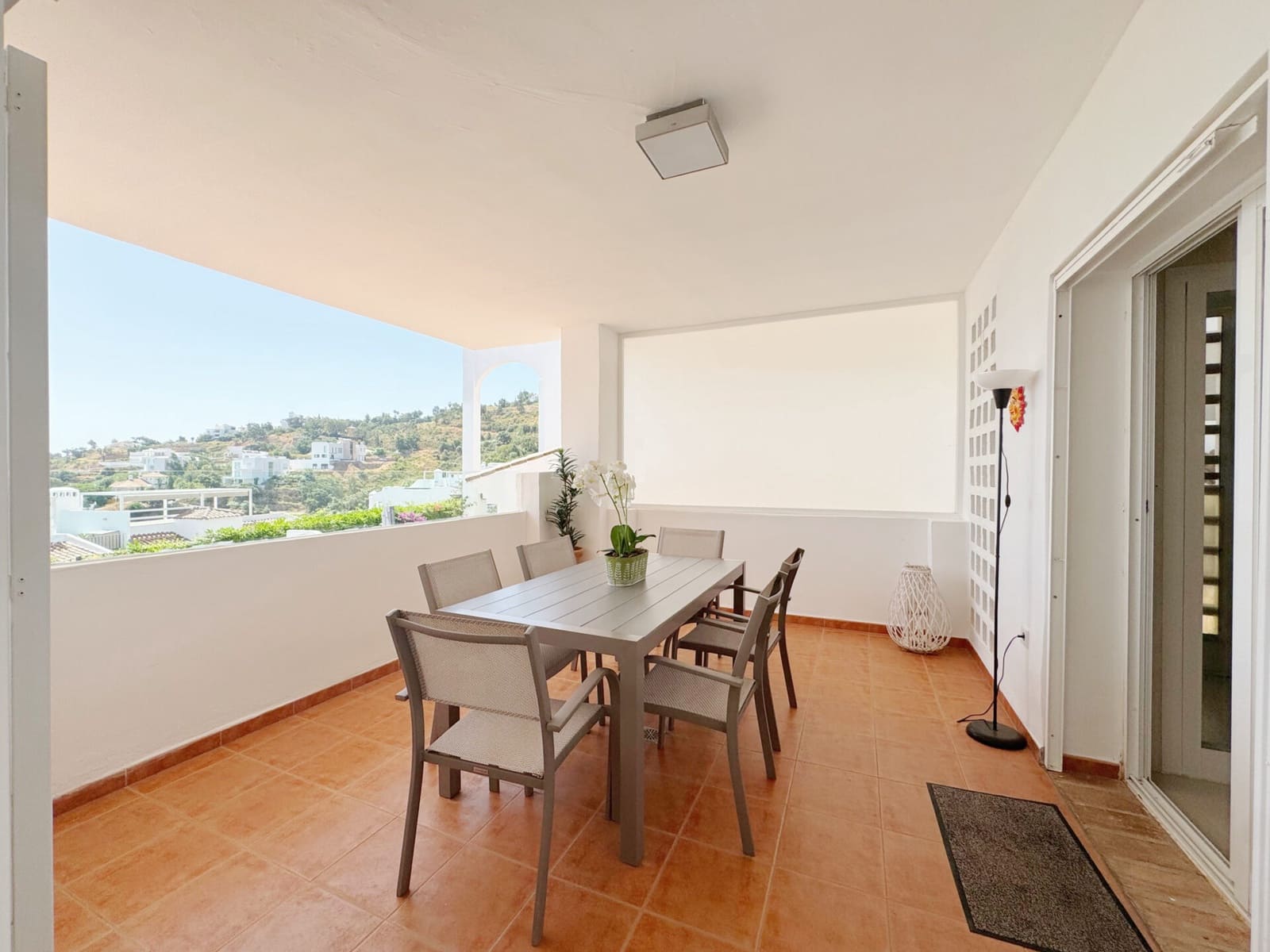 3 sypialnia Apartament na sprzedaż w La Mairena z basenem garażem - 459 000 € (Ref: 9115969)