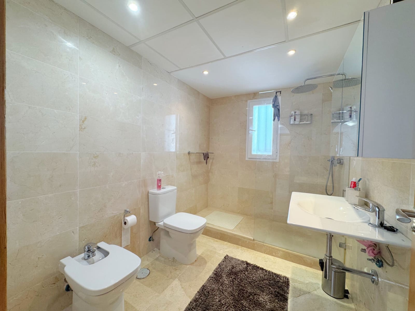 3 sypialnia Apartament na sprzedaż w La Mairena z basenem garażem - 459 000 € (Ref: 9115969)