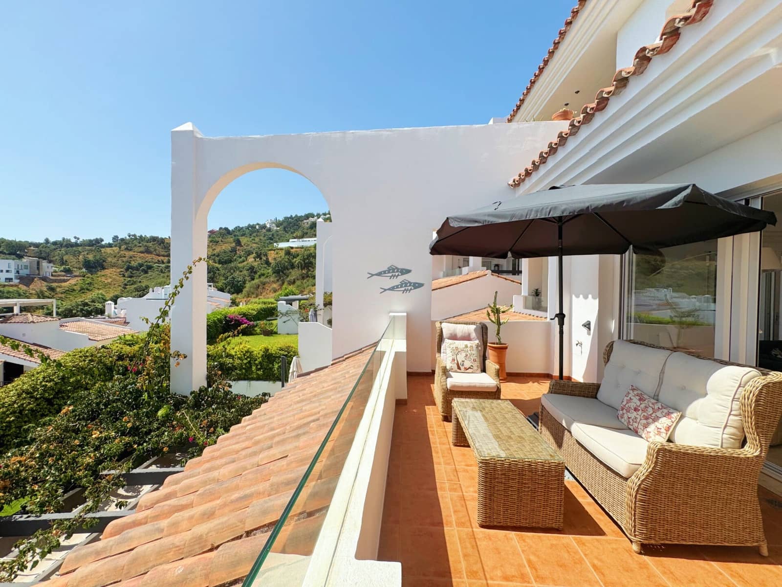 3 sypialnia Apartament na sprzedaż w La Mairena z basenem garażem - 459 000 € (Ref: 9115969)