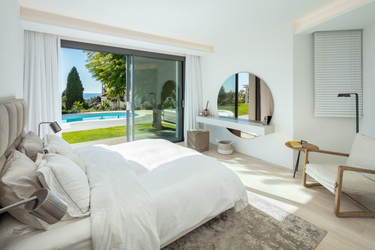 3 bedroom Villa for sale in El Rosario with pool - € 2,750,000 (Ref: 9118618)