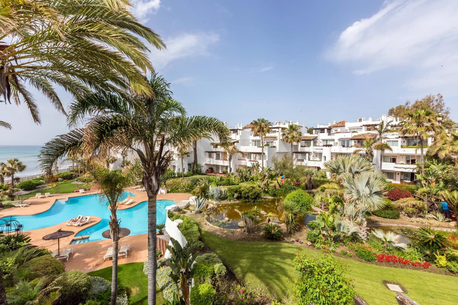 3 bedroom Penthouse for sale in Puerto Banus with pool garage - € 2,100,000 (Ref: 9146962)