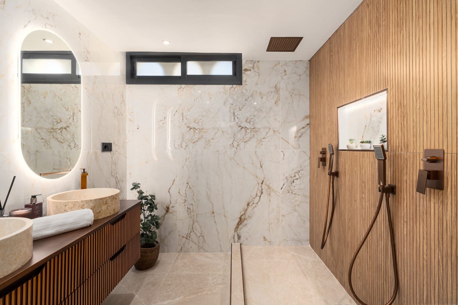 3 soverom Penthouse til salgs i Nueva Andalucia med svømmebasseng - € 950 000 (Ref: 9153815)