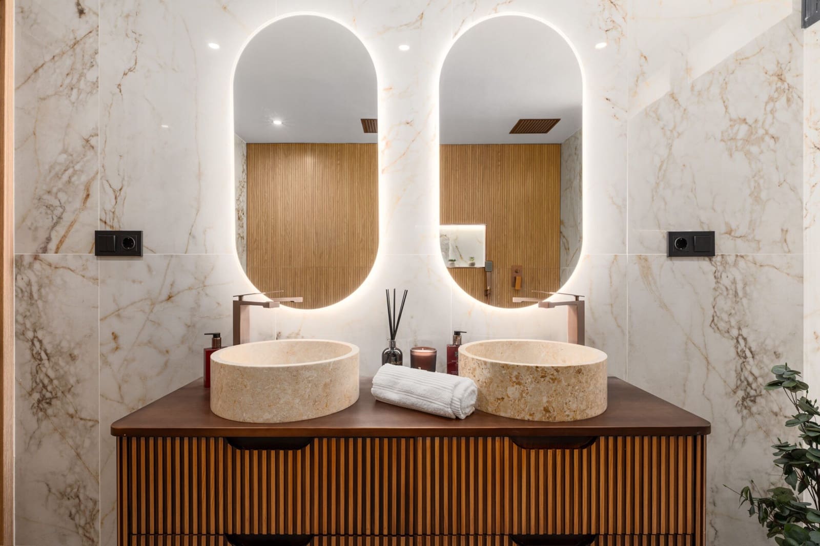 3 soverom Penthouse til salgs i Nueva Andalucia med svømmebasseng - € 950 000 (Ref: 9153815)