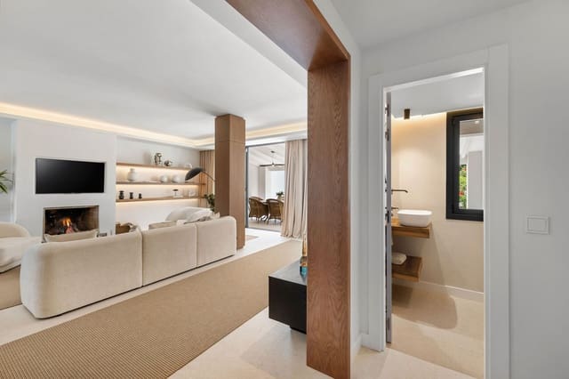 4 soverom Hus til salgs i Nueva Andalucia, Marbella med svømmebasseng garasje - € 1 850 000 (Ref: 9204398)