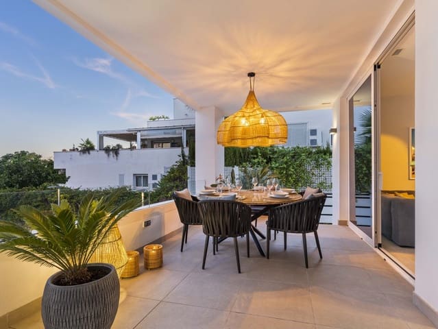 5 chambre Maison de Ville à vendre à Puerto Banus, Marbella avec piscine - 1 295 000 € (Ref: 9217612)
