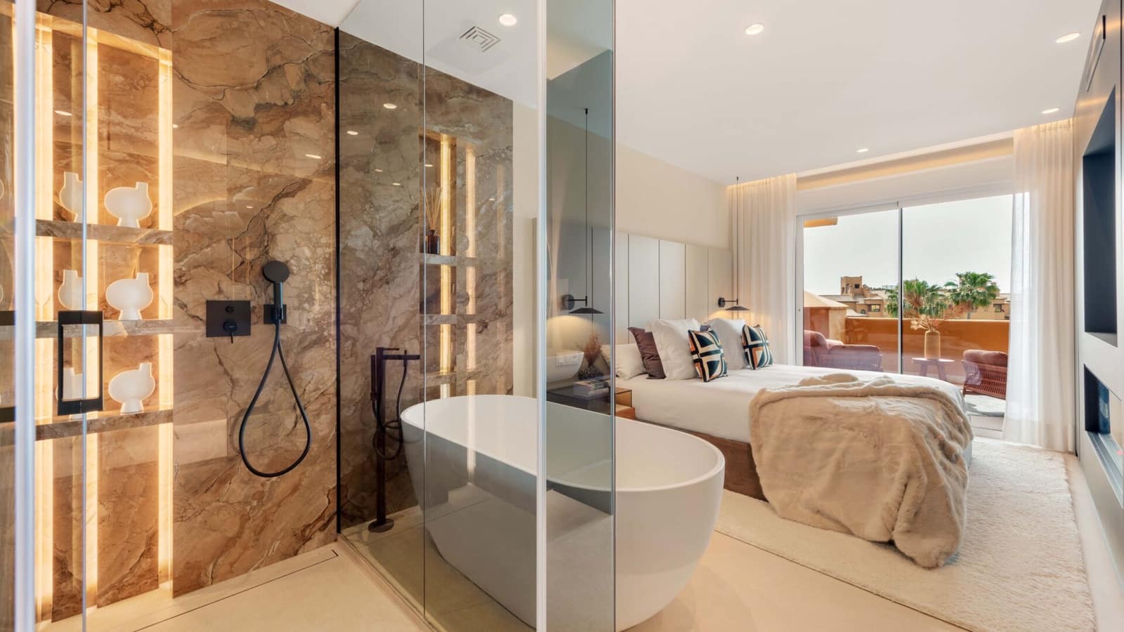 3 bedroom Apartment for sale in Estepona with pool garage - € 2,395,000 (Ref: 9226419)