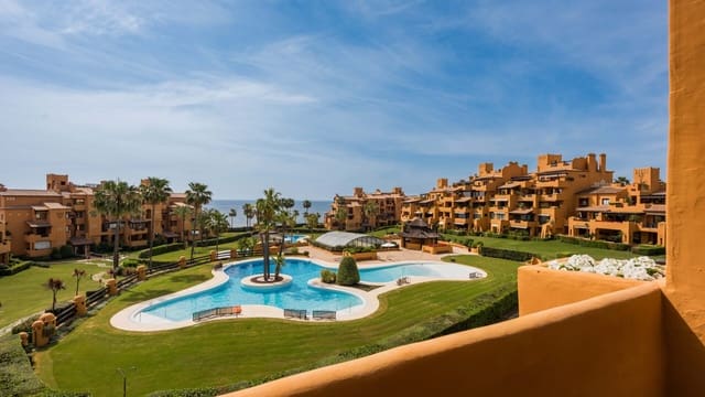 3 quarto Apartamento para venda em Estepona com piscina garagem - 2 395 000 € (Ref: 9226419)