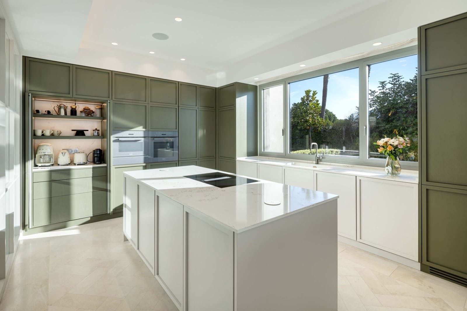 7 soveværelse Villa til salg i Monte Halcones med swimmingpool garage - € 10.800.000 (Ref: 9251975)